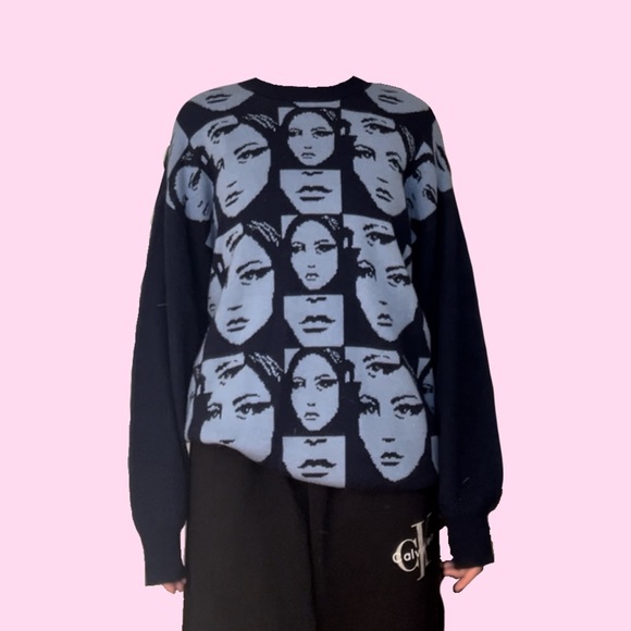 Printed Sweatshirt - Picture 2 of 4